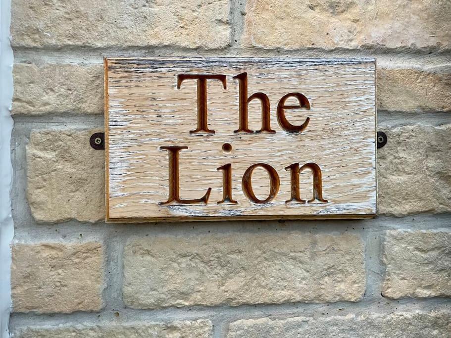 Lion Cottage, Broadway 브로드웨이 외부 사진